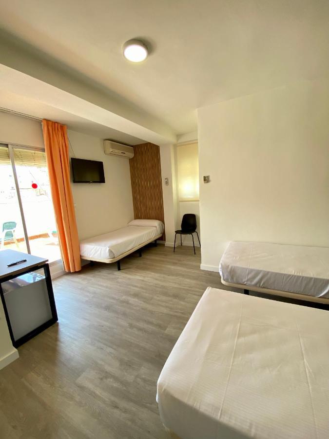 Hotel Victoria Centro Альмуньєкар Екстер'єр фото