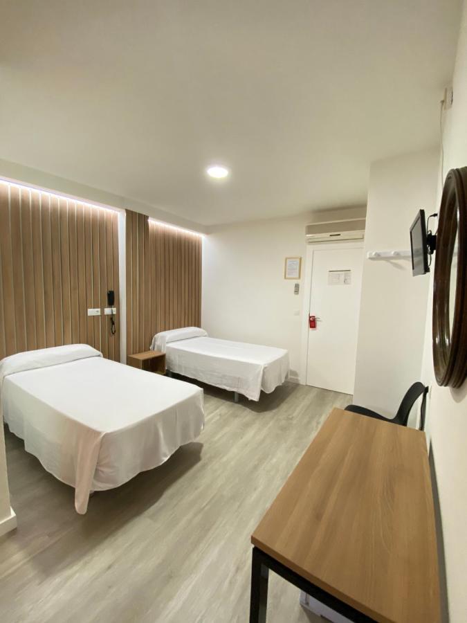 Hotel Victoria Centro Альмуньєкар Екстер'єр фото